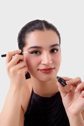 From Morning Rush to Late Night:  An Eyeliner That  Keeps Up With You